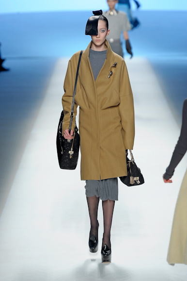 desfiles-louisvuitton-parisinverno2008rtw-102