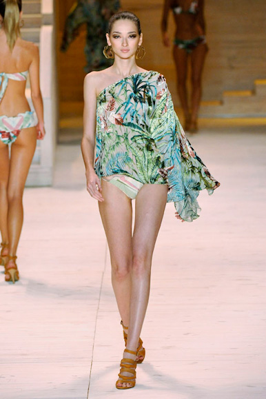 desfile-aguadecoco-sp-verao2009rtw-114