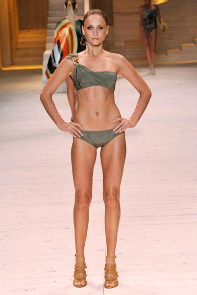 desfile-aguadecoco-sp-verao2009rtw-135