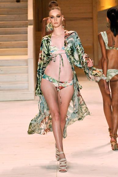 desfile-aguadecoco-sp-verao2009rtw-139