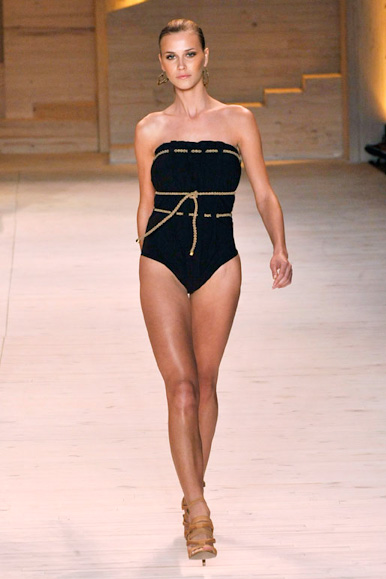 desfile-aguadecoco-sp-verao2009rtw-148