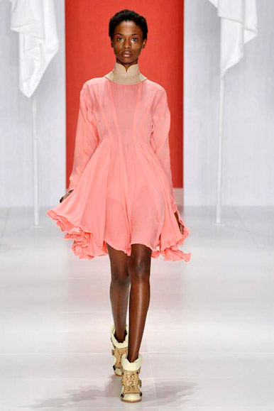 desfile-herchcovitch-sp-verao2009rtw-102