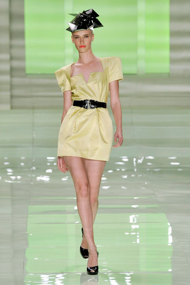 desfile-andrelima-sp-verao2009rtw-100