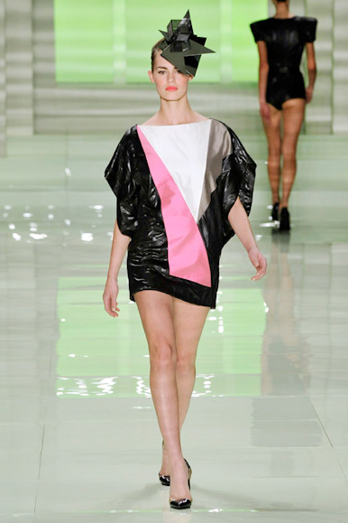 desfile-andrelima-sp-verao2009rtw-110
