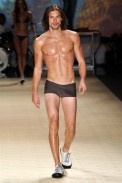 desfile-blueman-sp-verao2009rtw-106