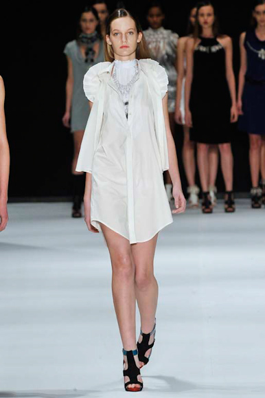 desfile-carlotajoakina-sp-verao2009rtw-115