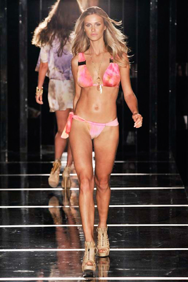 desfile-ciamaritima-sp-verao2009rtw-134