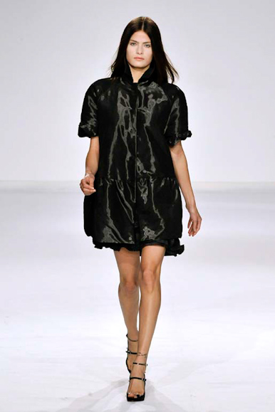 desfile-gloriacoelho-spfwverao2009rtw-101