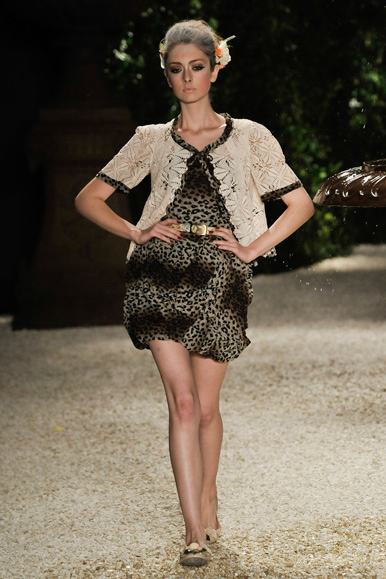 desfile-scirnanck-spfwverao2009rtw-111