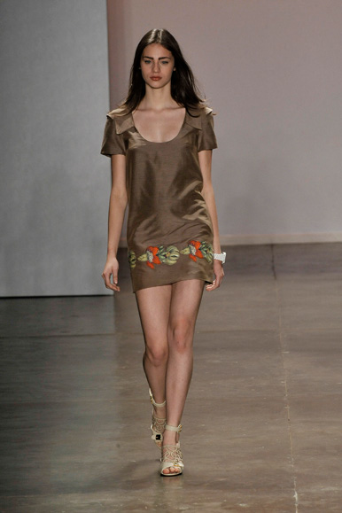desfile-snunes-spfwverao2009rtw-111