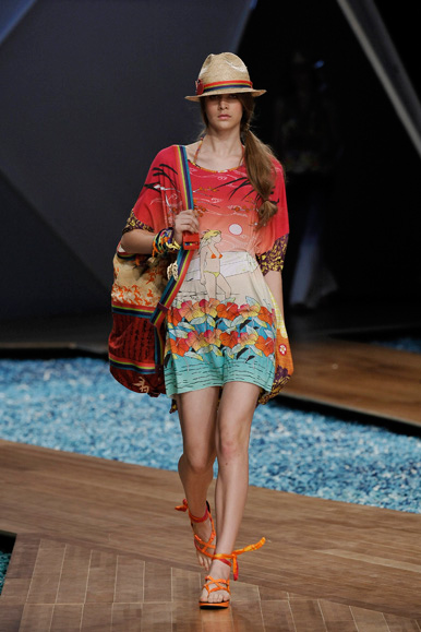 desfile-cantao-rioverao2009rtw-118