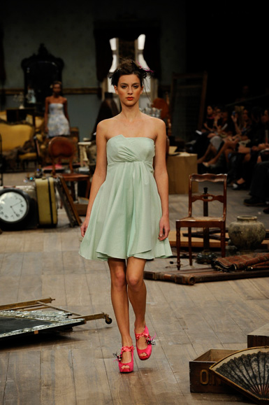 desfile-ctufvesson-rioverao2009rtw-105