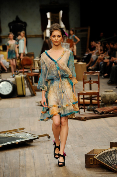 desfile-ctufvesson-rioverao2009rtw-115
