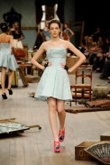 desfile-ctufvesson-rioverao2009rtw-121