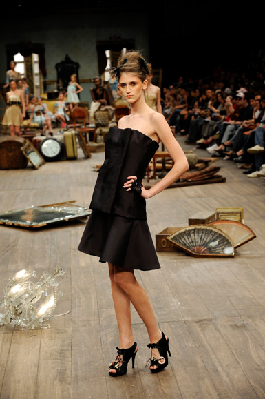 desfile-ctufvesson-rioverao2009rtw-124