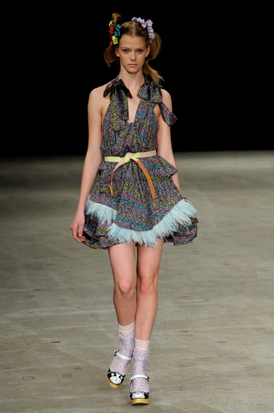 desfile-gborges-rioverao2009rtw-111