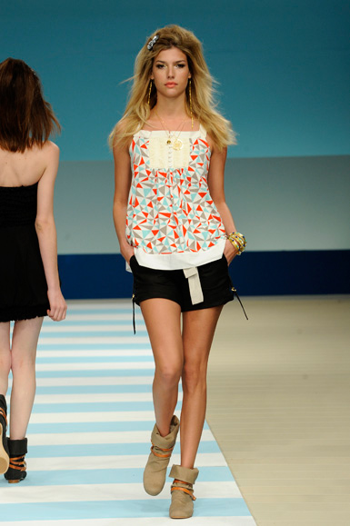 desfile-jjabour-rioverao2009rtw-106