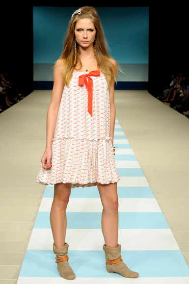 desfile-jjabour-rioverao2009rtw-111