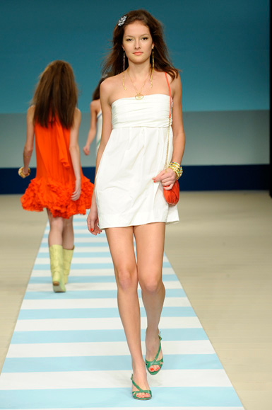 desfile-jjabour-rioverao2009rtw-114