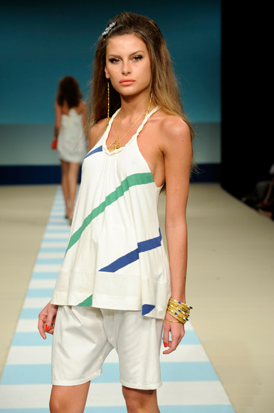 desfile-jjabour-rioverao2009rtw-115