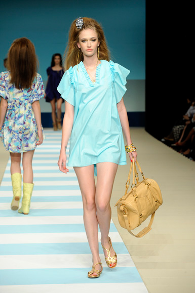 desfile-jjabour-rioverao2009rtw-126