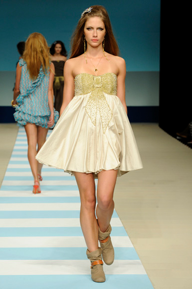desfile-jjabour-rioverao2009rtw-134