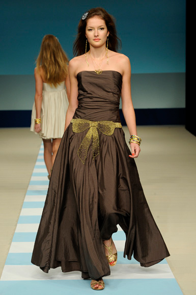 desfile-jjabour-rioverao2009rtw-135