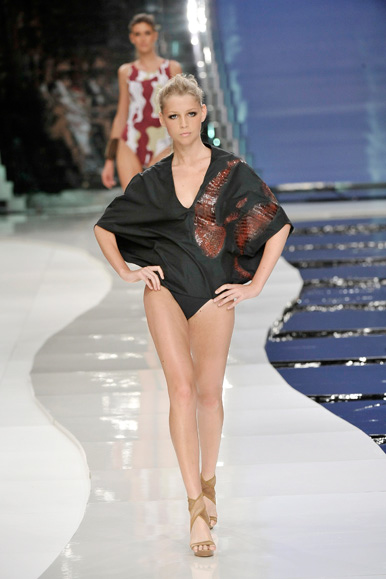 desfile-lenny-rioverao2009rtw-126