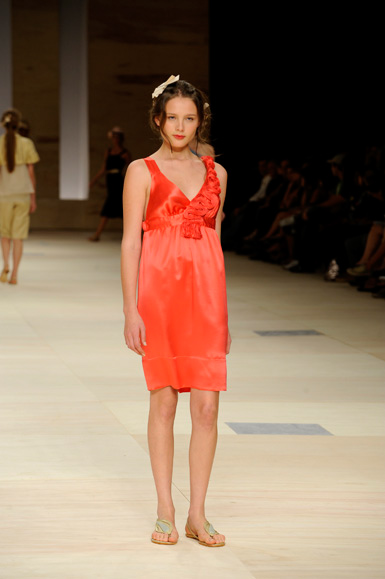 desfile-mbonitaextra-rioverao2009rtw-110