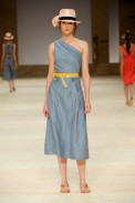 desfile-mbonitaextra-rioverao2009rtw-111