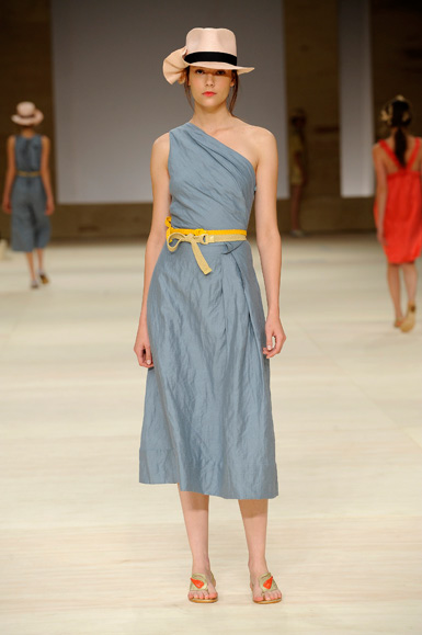 desfile-mbonitaextra-rioverao2009rtw-111