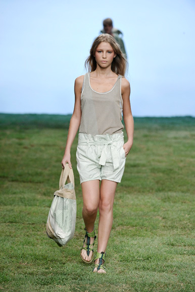 desfile-redley-rioverao2009rtw-122