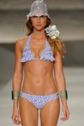 desfile-salinas-rioverao2009rtw-111