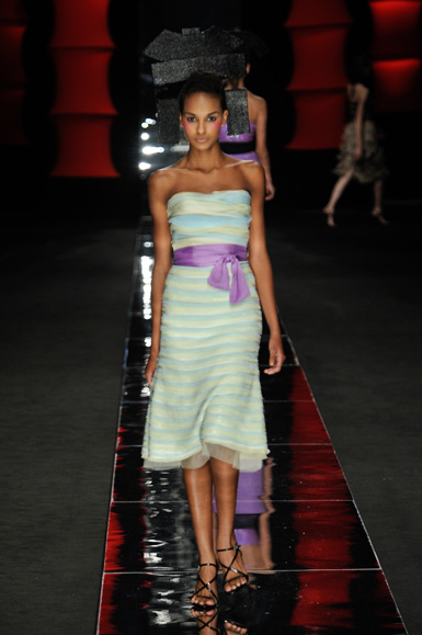 desfile-wffw.com.br-rioverao2009rtw-120