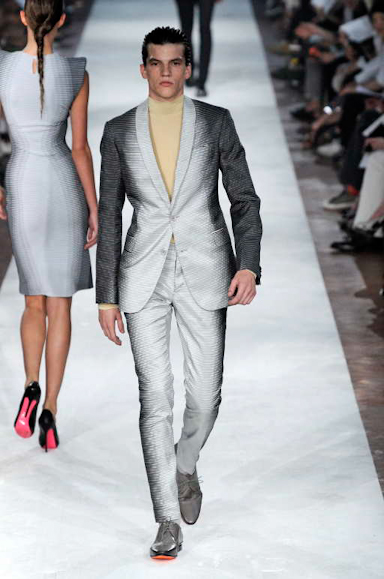 desfiles-almcqueen-milaoinverno2009menrtw-122