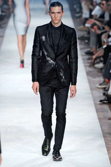 desfiles-almcqueen-milaoinverno2009menrtw-123