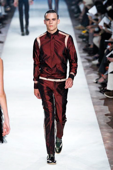 desfiles-almcqueen-milaoinverno2009menrtw-141