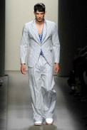 desfiles-bottegaveneta-milaoinverno2009menrtw-102