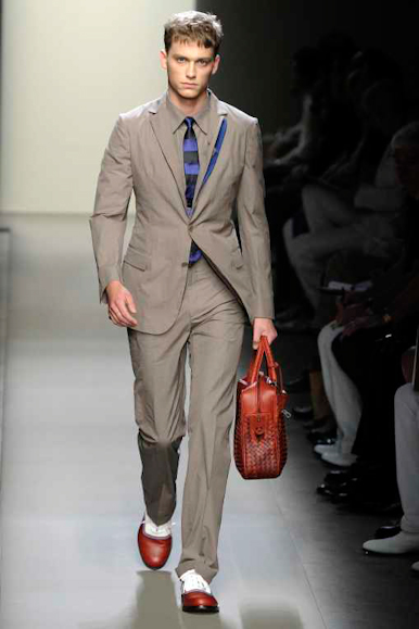 desfiles-bottegaveneta-milaoinverno2009menrtw-106