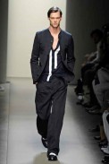 desfiles-bottegaveneta-milaoinverno2009menrtw-110