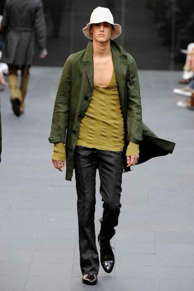 desfiles-burberry-milaoverao2009menrtw-104