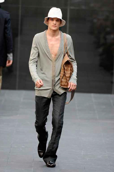 desfiles-burberry-milaoverao2009menrtw-108