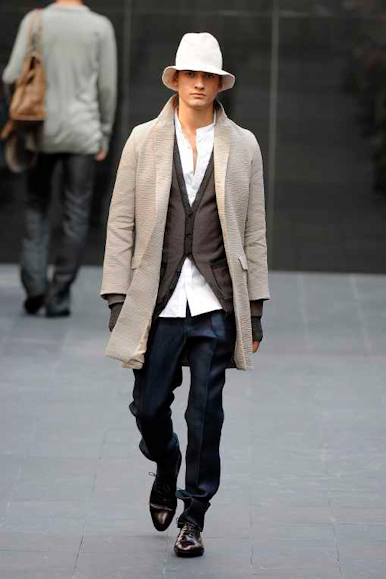 desfiles-burberry-milaoverao2009menrtw-110