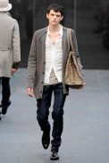desfiles-burberry-milaoverao2009menrtw-112