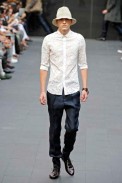 desfiles-burberry-milaoverao2009menrtw-114