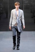 desfiles-burberry-milaoverao2009menrtw-119