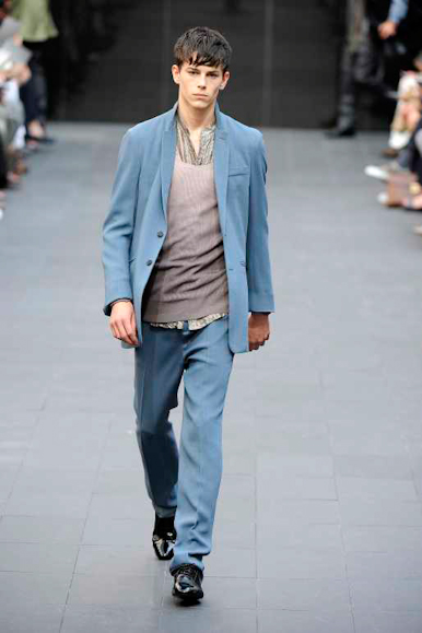 desfiles-burberry-milaoverao2009menrtw-120
