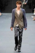desfiles-burberry-milaoverao2009menrtw-124