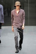 desfiles-burberry-milaoverao2009menrtw-126