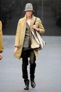 desfiles-burberry-milaoverao2009menrtw-135